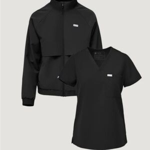 FIGS Black Scrub Set